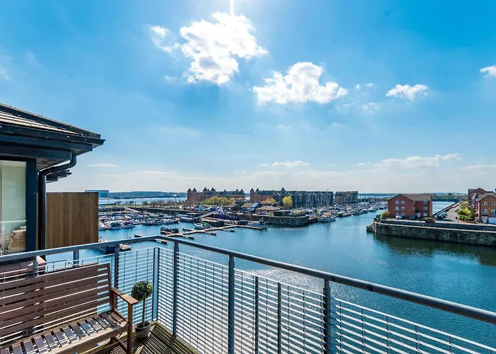 The Waterfront Penthouse I With Parking
