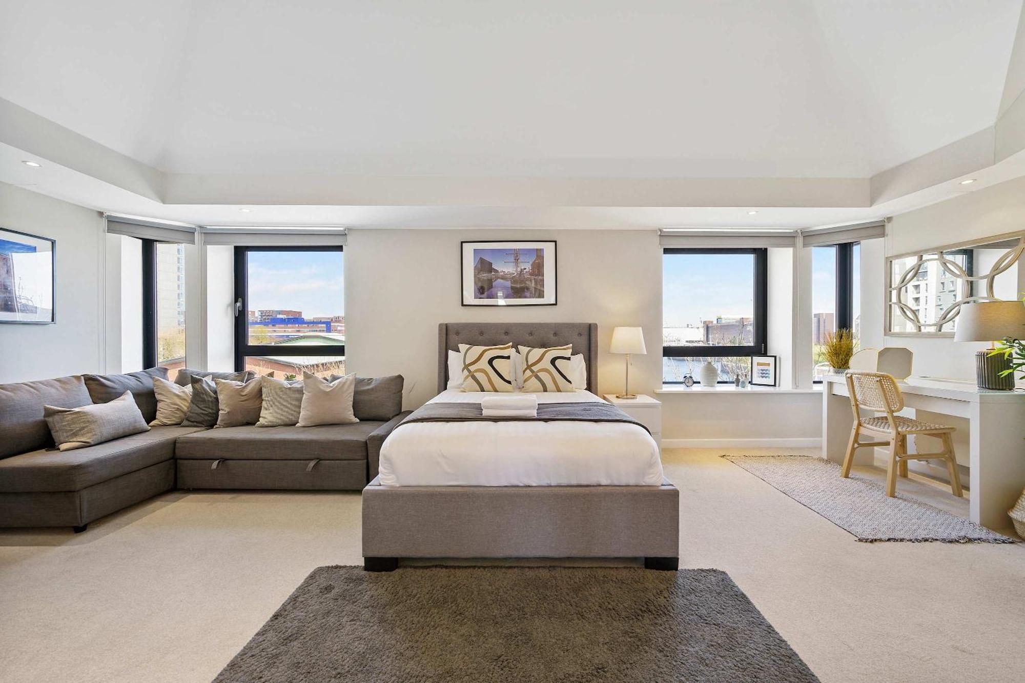 The Waterfront Penthouse I With Parking Liverpool