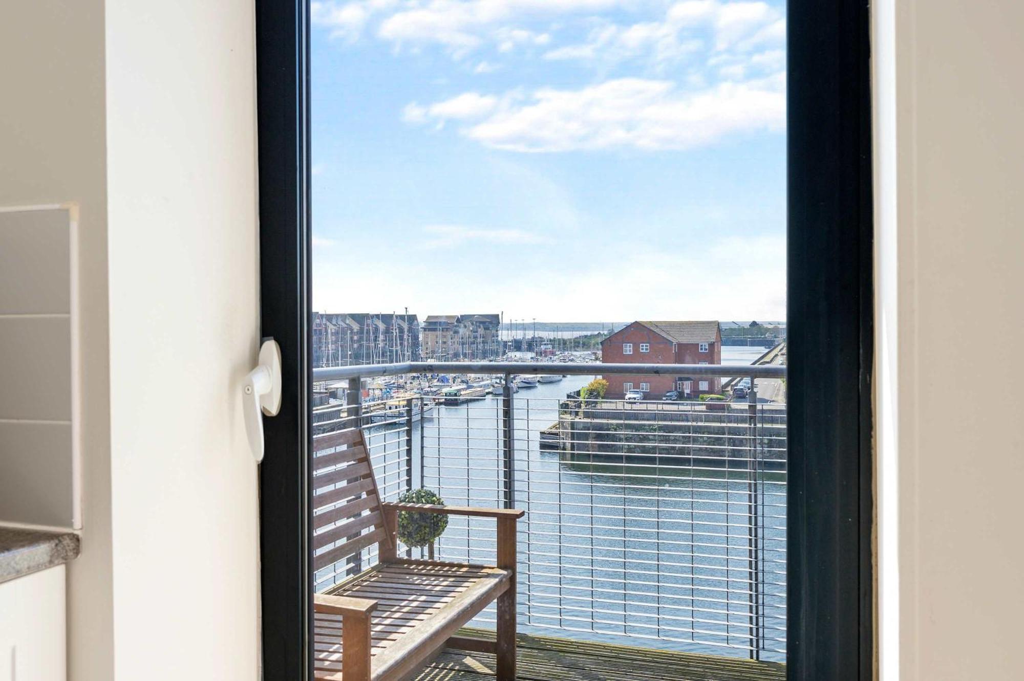 The Waterfront Penthouse I With Parking * Liverpool